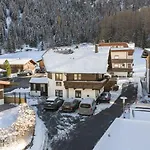 Sonnenstein Sölden, Close To Lift&centre