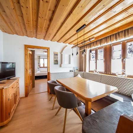 Sonnenstein Soelden, Close To Lift & Centre *