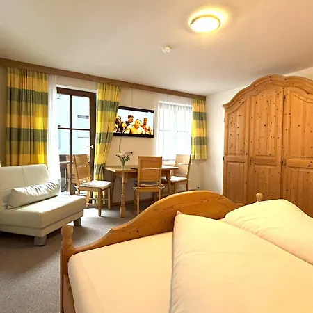 Sonnenstein Soelden, Close To Lift & Centre Apartment