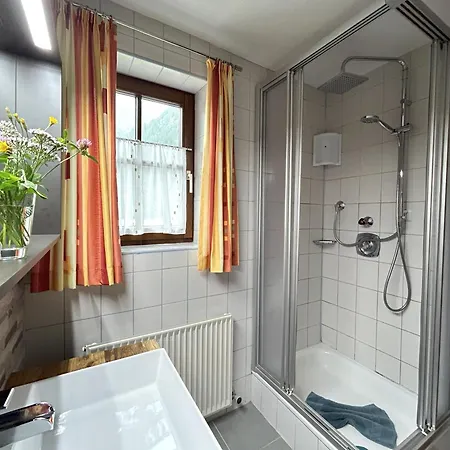 Sonnenstein Soelden, Close To Lift & Centre